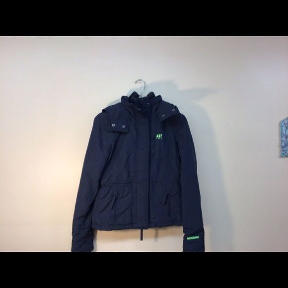 Women’s Abercrombie coat.  Please make offer if interested - Picture 1 of 2